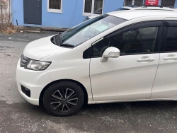 Honda Freed Spike 2012 6