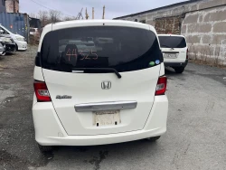 Honda Freed Spike 2012 5