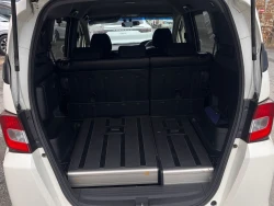 Honda Freed Spike 2012 3
